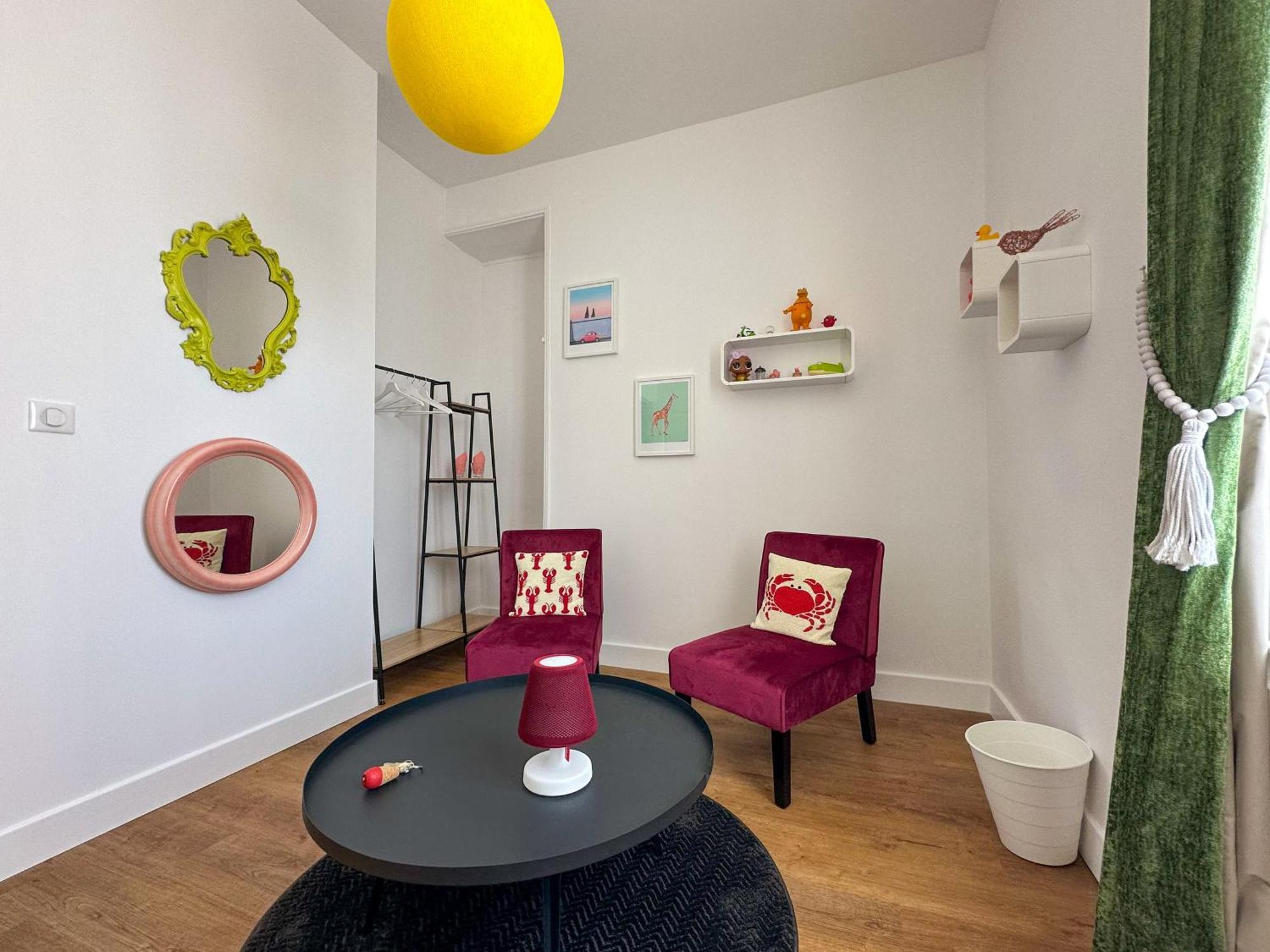 Nouvelle Vague Hotel Фура Стая снимка