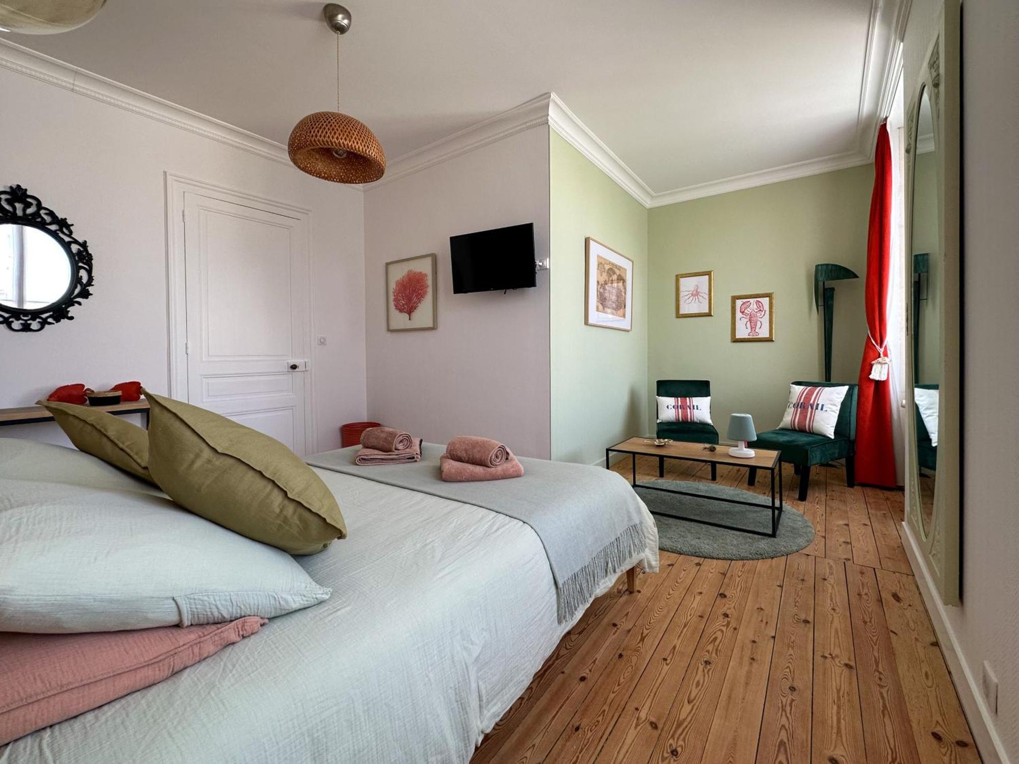 Nouvelle Vague Hotel Фура Стая снимка